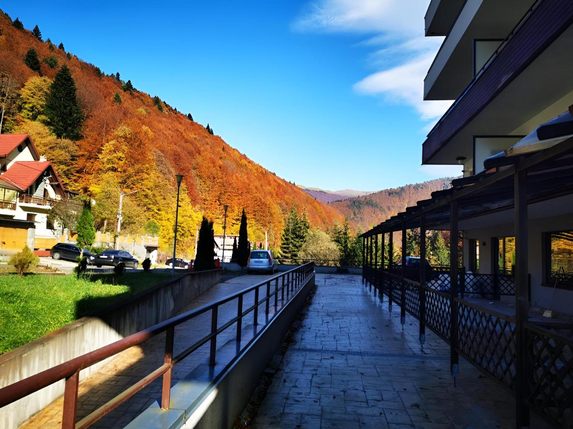 Serenity Suite Sinaia Exteriér fotografie